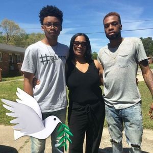 Meet your Posher, Sheila